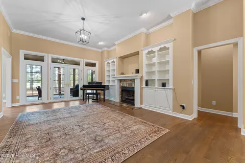 Living - 28 Abbottsford Dr, Pinehurst, NC 28374 photo 1 of 3