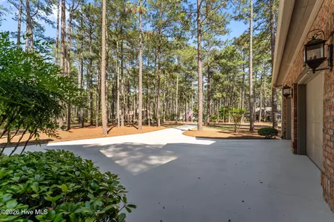 Exterior - 28 Abbottsford Dr, Pinehurst, NC 28374 photo 5 of 14