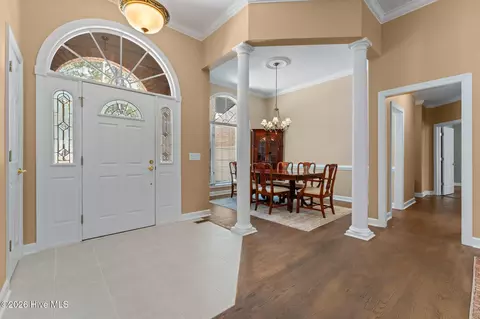 Entry Way - 28 Abbottsford Dr, Pinehurst, NC 28374 photo 2 of 4