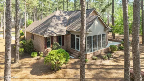 Exterior - 28 Abbottsford Dr, Pinehurst, NC 28374 photo 8 of 14