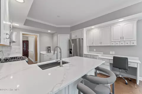 Kitchen - 28 Abbottsford Dr, Pinehurst, NC 28374 photo 1 of 4