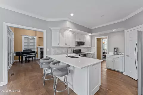 Kitchen - 28 Abbottsford Dr, Pinehurst, NC 28374 photo 2 of 4