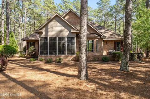 Exterior - 28 Abbottsford Dr, Pinehurst, NC 28374 photo 9 of 14