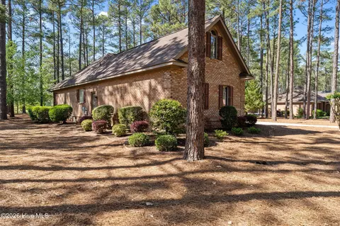 Exterior - 28 Abbottsford Dr, Pinehurst, NC 28374 photo 7 of 14