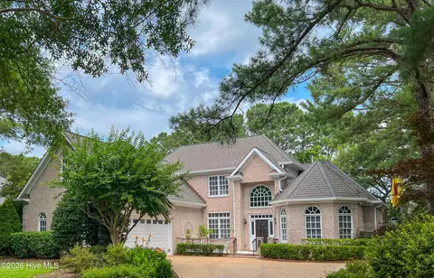 1036 Arboretum Dr, Wilmington, NC 28405