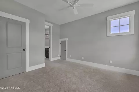 Bedroom - 357 Planters Walk, Hampstead, NC 28443 photo 8 of 10