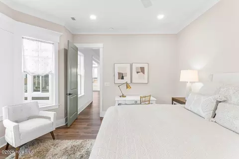 Bedroom - 357 Planters Walk, Hampstead, NC 28443 photo 1 of 10