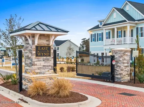Exterior - 357 Planters Walk, Hampstead, NC 28443 photo 9 of 9