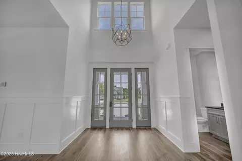 Entry Way - 357 Planters Walk, Hampstead, NC 28443 photo 4 of 5