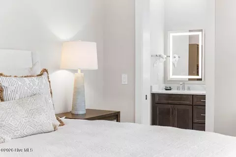 Bedroom - 357 Planters Walk, Hampstead, NC 28443 photo 2 of 10