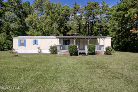 6952 Reed Trl NW, Ocean Isle Beach, NC 28469