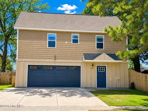 511 N B St, Bridgeton, NC 28519