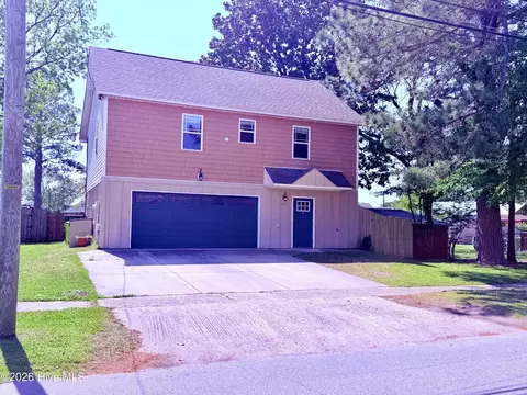 511 N B St, Bridgeton, NC 28519