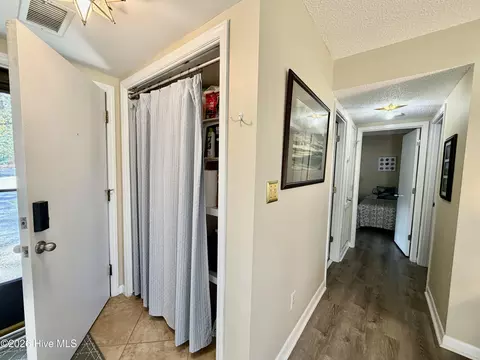 Entry Way - 5 Pine Tree Rd # 119, Pinehurst, NC 28374 photo 1 of 1