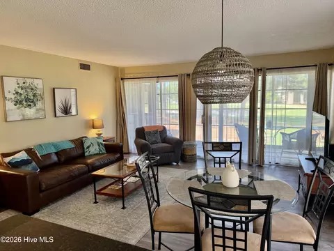 Living - 5 Pine Tree Rd # 119, Pinehurst, NC 28374 photo 2 of 3