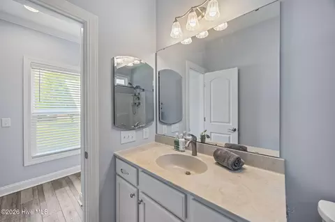 Bath - 164 Bay View Dr, Chocowinity, NC 27817 photo 2 of 5