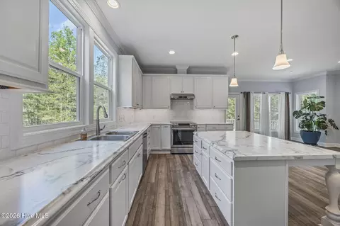 Kitchen - 164 Bay View Dr, Chocowinity, NC 27817 photo 2 of 4