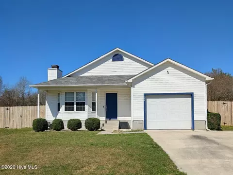 116 Eastgate Dr, Jacksonville, NC 28540