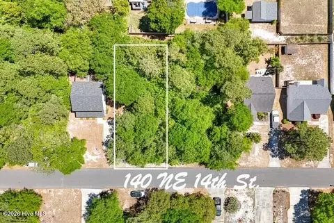 140 NE 14th St, Oak Island, NC 28465