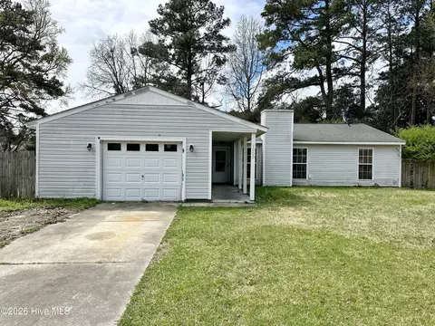 1003 Brynn Marr Rd, Jacksonville, NC 28546