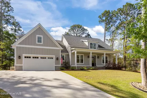 286 Star Hill Dr, Cape Carteret, NC 28584
