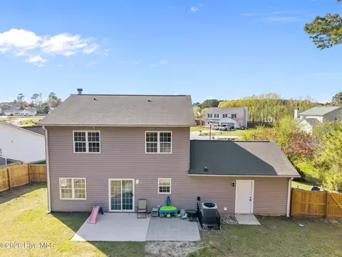 View/Area - 210 Bobwhite Rd, Hubert, NC 28539 photo 2 of 11