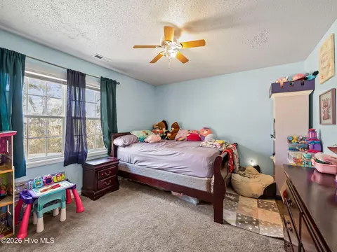 Bedroom - 210 Bobwhite Rd, Hubert, NC 28539 photo 4 of 7
