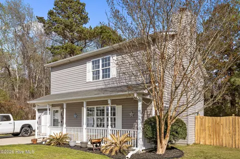 Exterior - 210 Bobwhite Rd, Hubert, NC 28539 photo 2 of 8