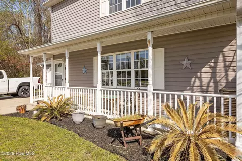Exterior - 210 Bobwhite Rd, Hubert, NC 28539 photo 3 of 8