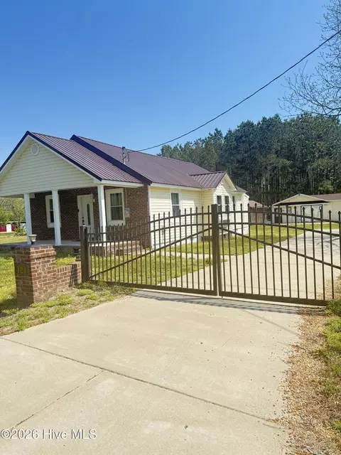 121 Storey Rd # B, Murfreesboro, NC 27855