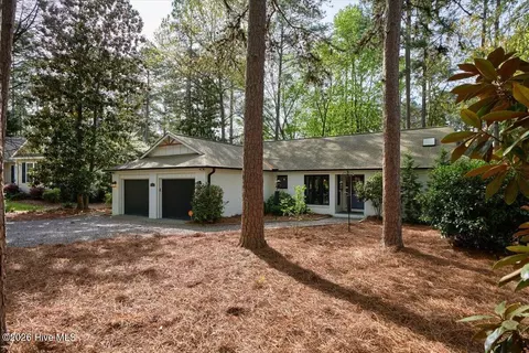Exterior - 2 Salem Ln, Pinehurst, NC 28374 photo 2 of 13