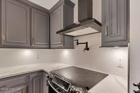 Kitchen - 2 Salem Ln, Pinehurst, NC 28374 photo 8 of 10