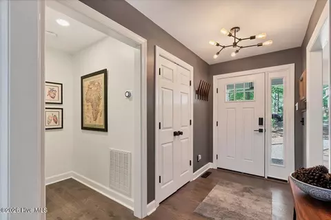 Entry Way - 2 Salem Ln, Pinehurst, NC 28374 photo 1 of 4