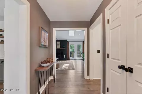 Entry Way - 2 Salem Ln, Pinehurst, NC 28374 photo 2 of 4