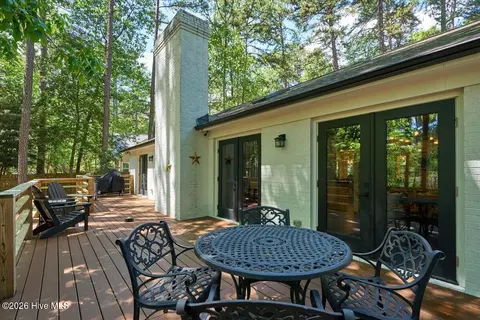 Exterior - 2 Salem Ln, Pinehurst, NC 28374 photo 6 of 13