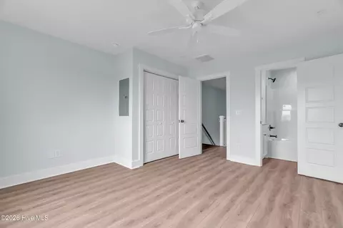 Bedroom - 650 Cedar Point Blvd #H4, Cedar Point, NC 28584 photo 5 of 6