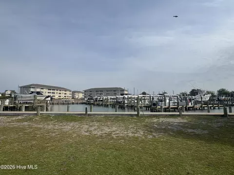 650 Cedar Point Blvd #H4, Cedar Point, NC 28584 photo 7