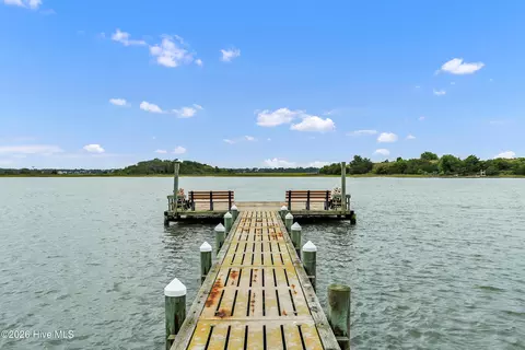 View/Area - 650 Cedar Point Blvd #H4, Cedar Point, NC 28584 photo 3 of 6