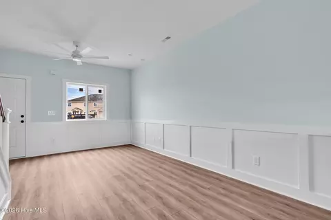 Living - 650 Cedar Point Blvd #H4, Cedar Point, NC 28584 photo 1 of 2