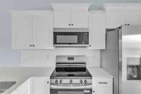 Kitchen - 650 Cedar Point Blvd #H4, Cedar Point, NC 28584 photo 2 of 2