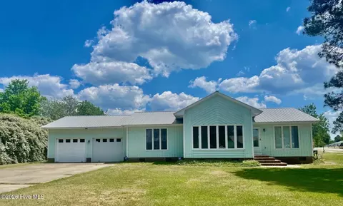 12 Hawk Dr, Harrells, NC 28444