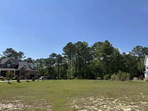405 Palustris Ct, Holly Ridge, NC 28445