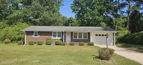 118 Forest Dr W, Whiteville, NC 28472