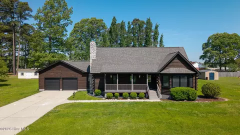 107 Poplar Cir, Hertford, NC 27944