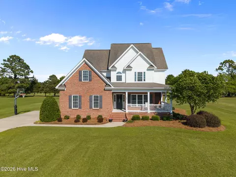 1061 Lexington Downs Dr, Greenville, NC 27858