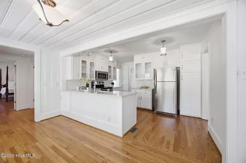 Kitchen - 6995 River Rd, Washington, NC 27889 photo 2 of 4
