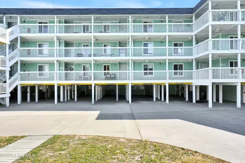 2205 Surfrider Cir #A, Kure Beach, NC 28449