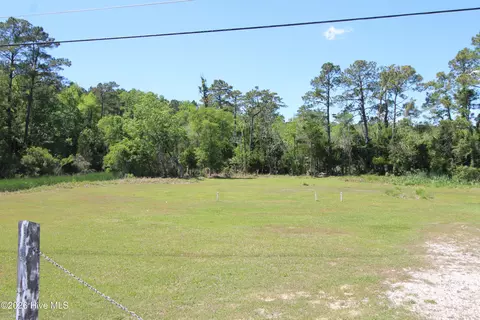 223 Bear Creek Rd, Hubert, NC 28539 photo 4