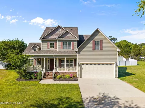 1418 Draft Ct, Greenville, NC 27858