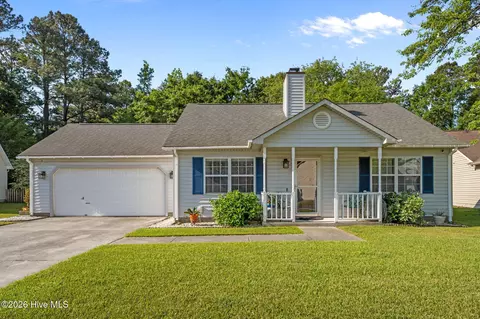 107 Yellowwood Dr, Jacksonville, NC 28546